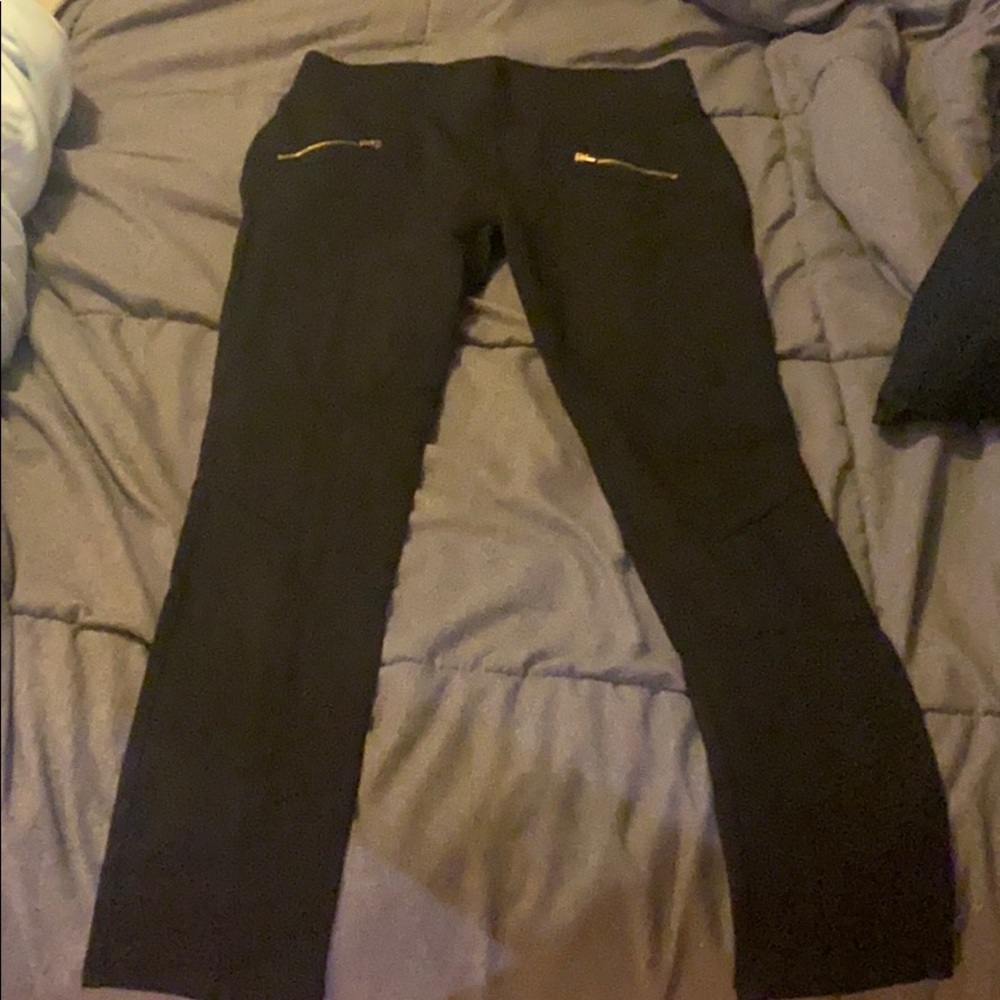 Black guess stretch pants
